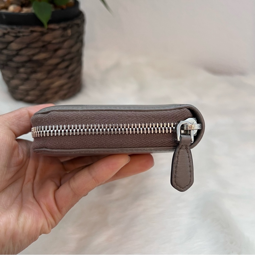 Prada long wallet - Picture 7 of 12
